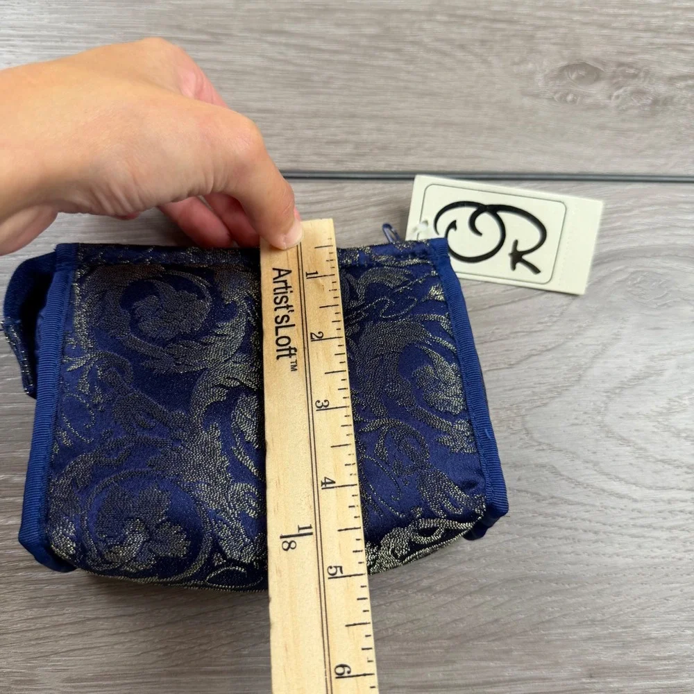 Oscar de la Renta Womens Cosmetic Bag Brocade Floral Blue Gold OS